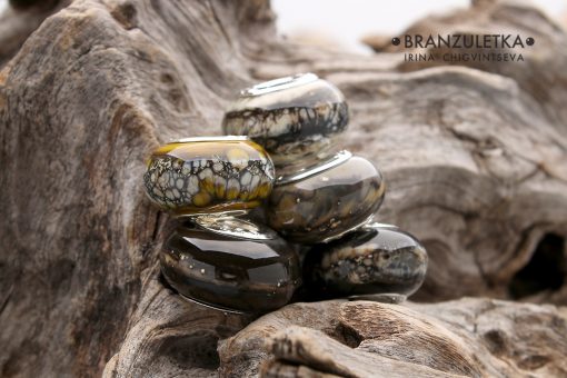 Sea pebbles charms
